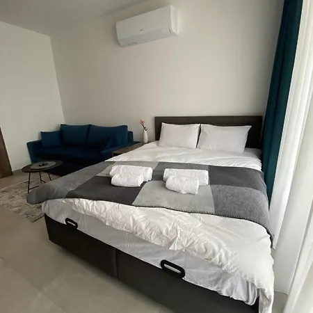 Deja Blue, Block S4, Unit 26 *